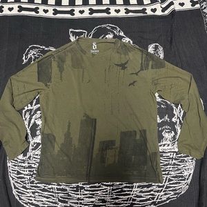 Decree Ling Sleeve shirt ‼️
Super clean graphic design 🔥